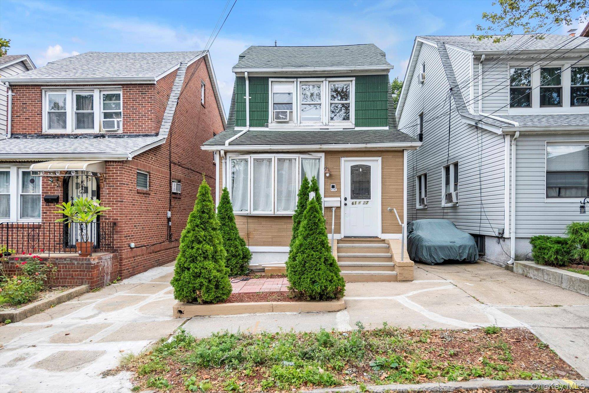 Fresh Meadows, NY 11365,61-27 160 ST