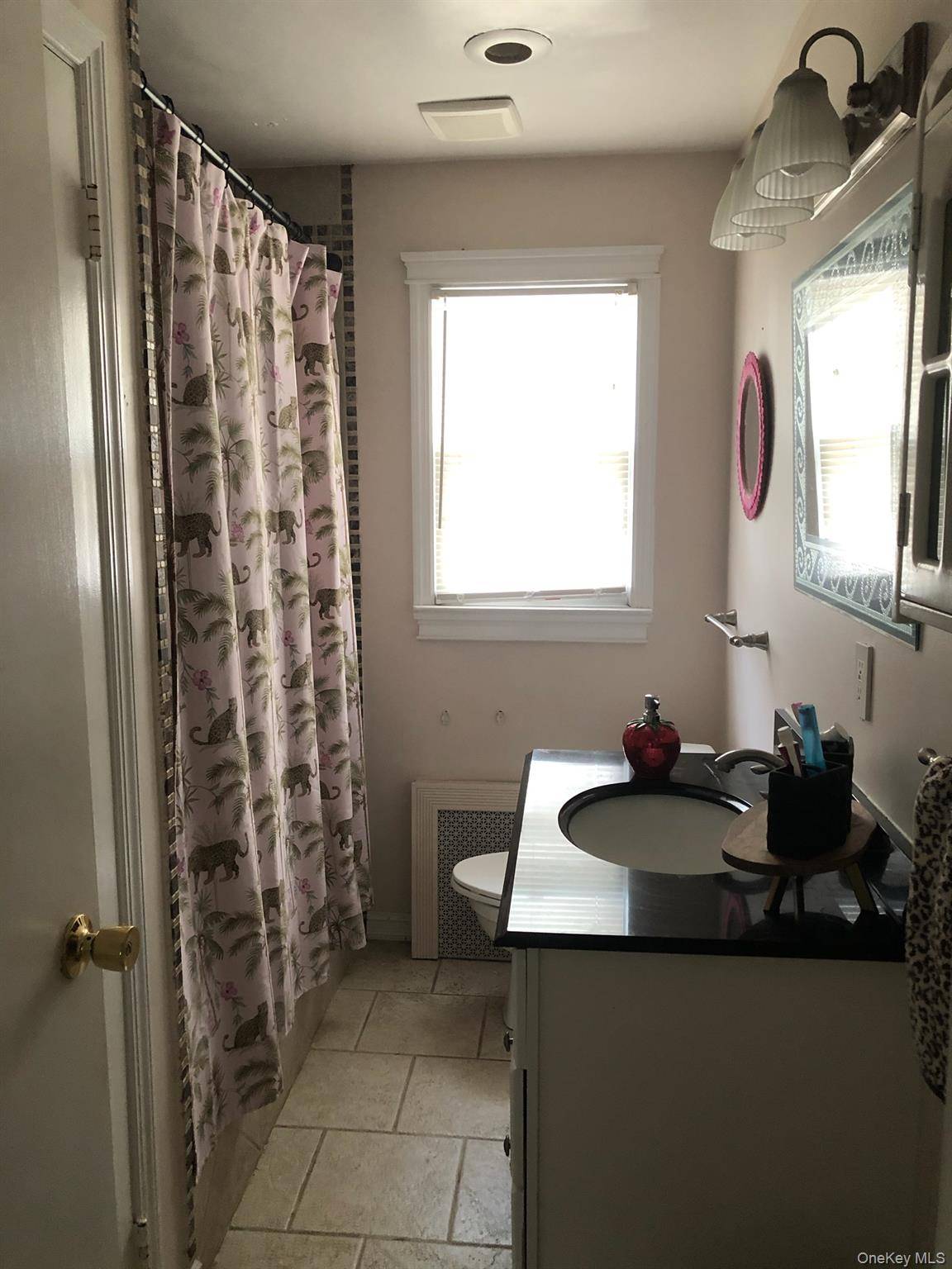 Port Washington, NY 11050,59 Dunwood RD