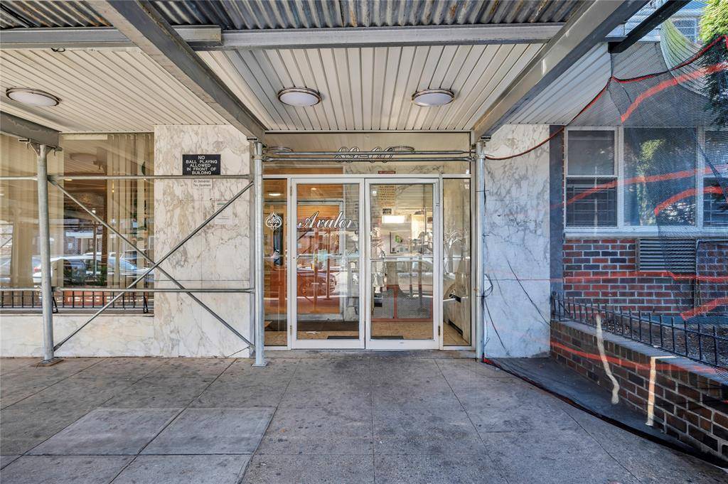 Jamaica, NY 11432,89-00 170th ST #3K