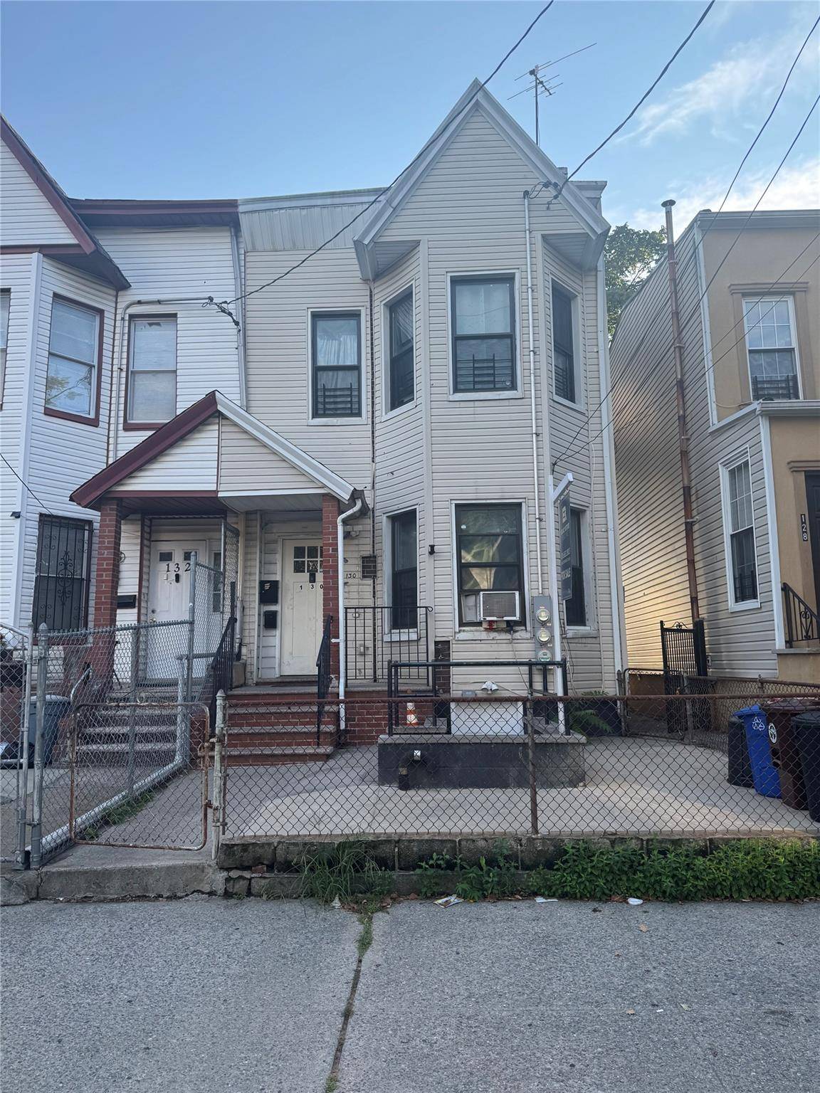 Brooklyn, NY 11208,130 Crystal ST