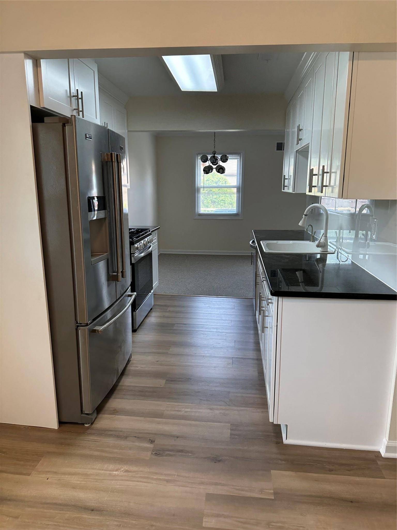 Nanuet, NY 10954,161 New Holland
