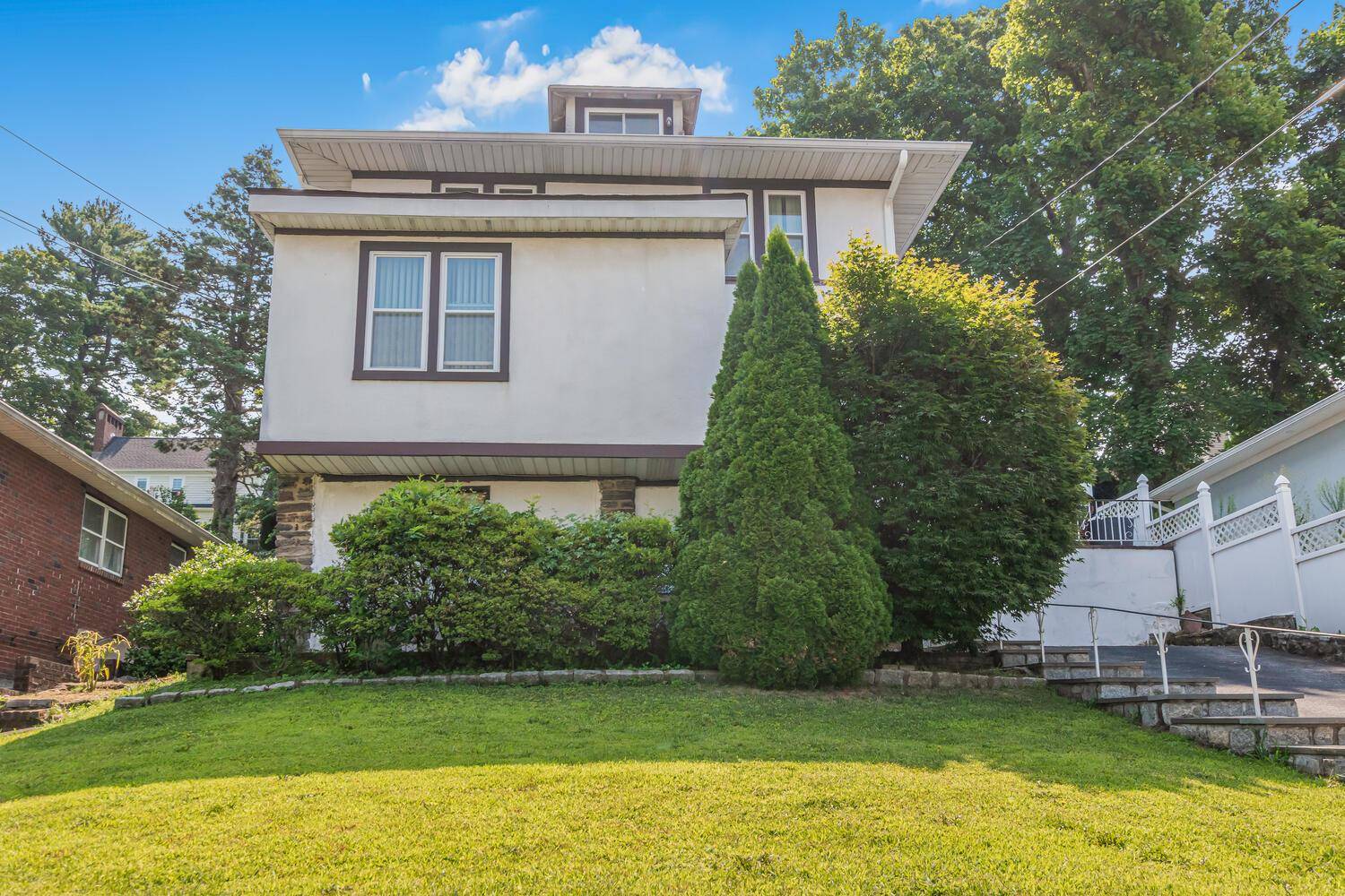 Yonkers, NY 10701,7 Elaine TER