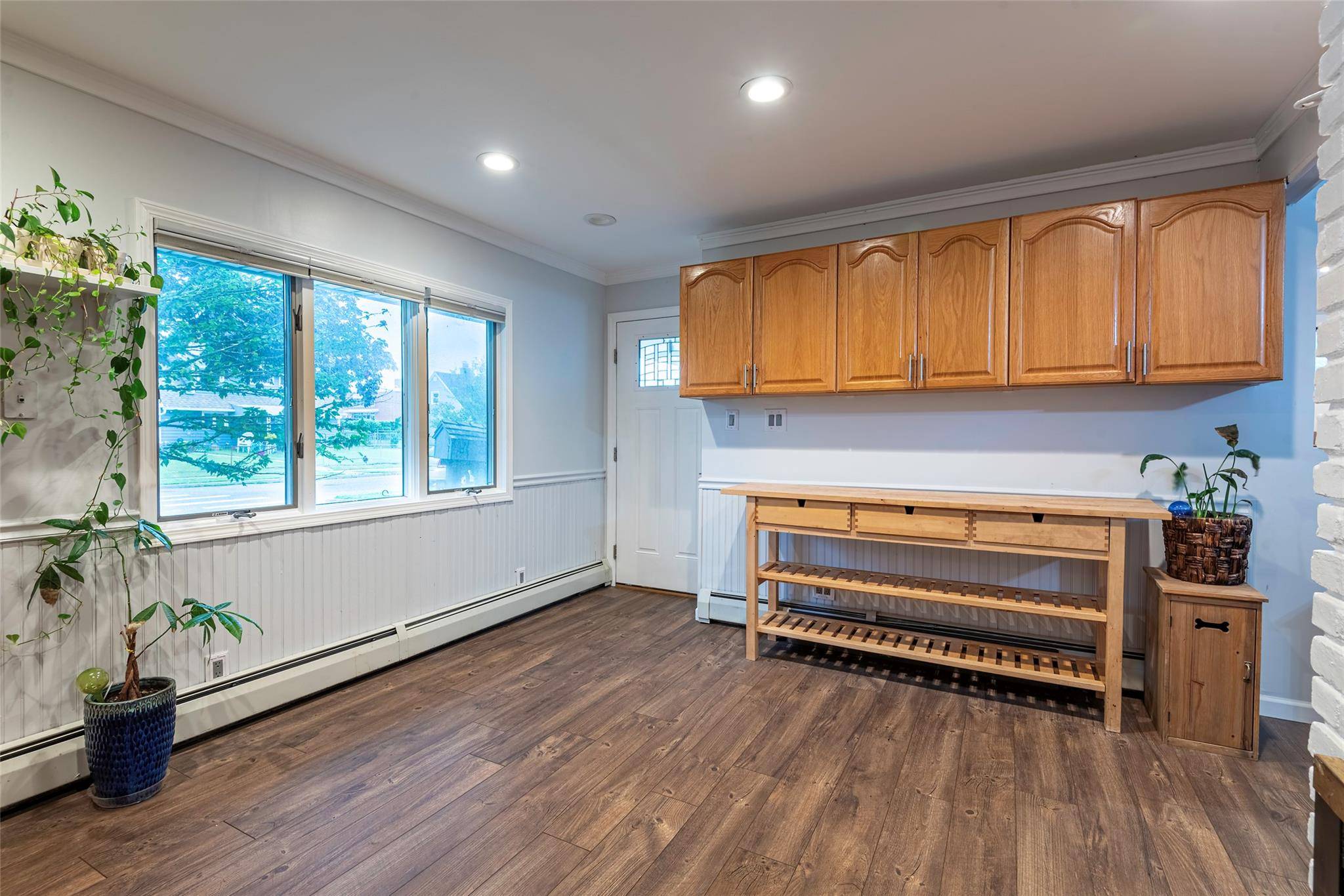 Levittown, NY 11756,22 Lowland RD