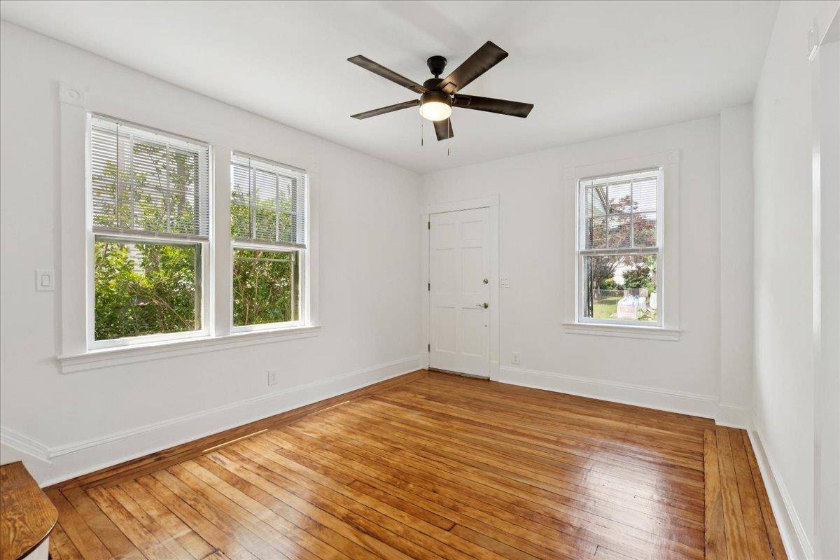 Staten Island, NY 10304,315 Oder AVE