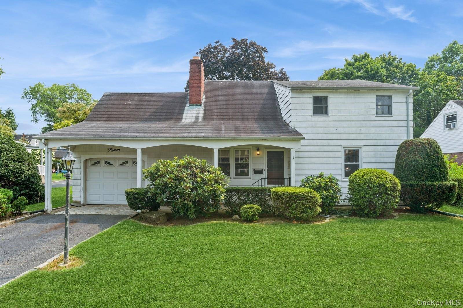 Glen Cove, NY 11542,15 Cleveland PL