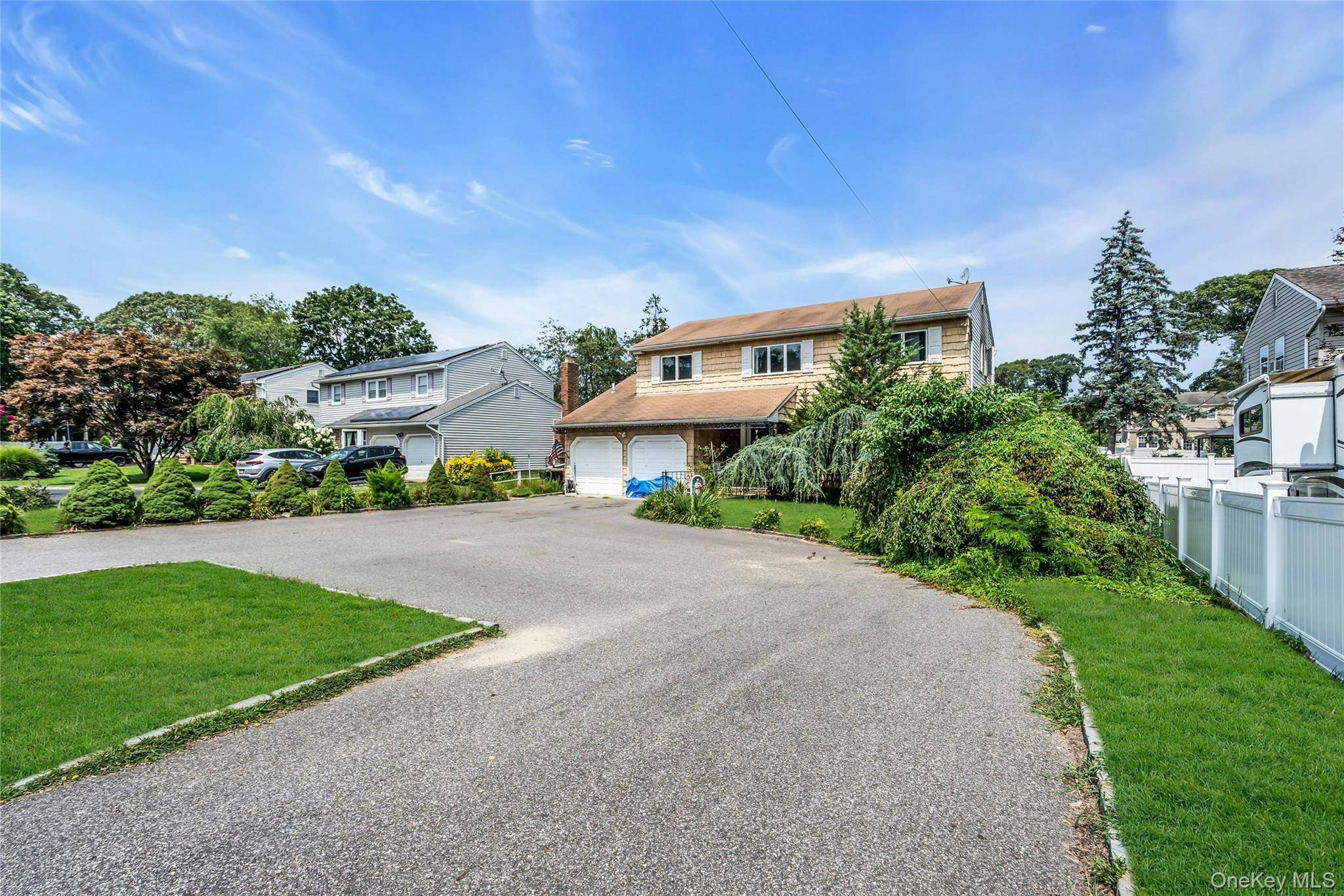 Hauppauge, NY 11788,639 Townline RD