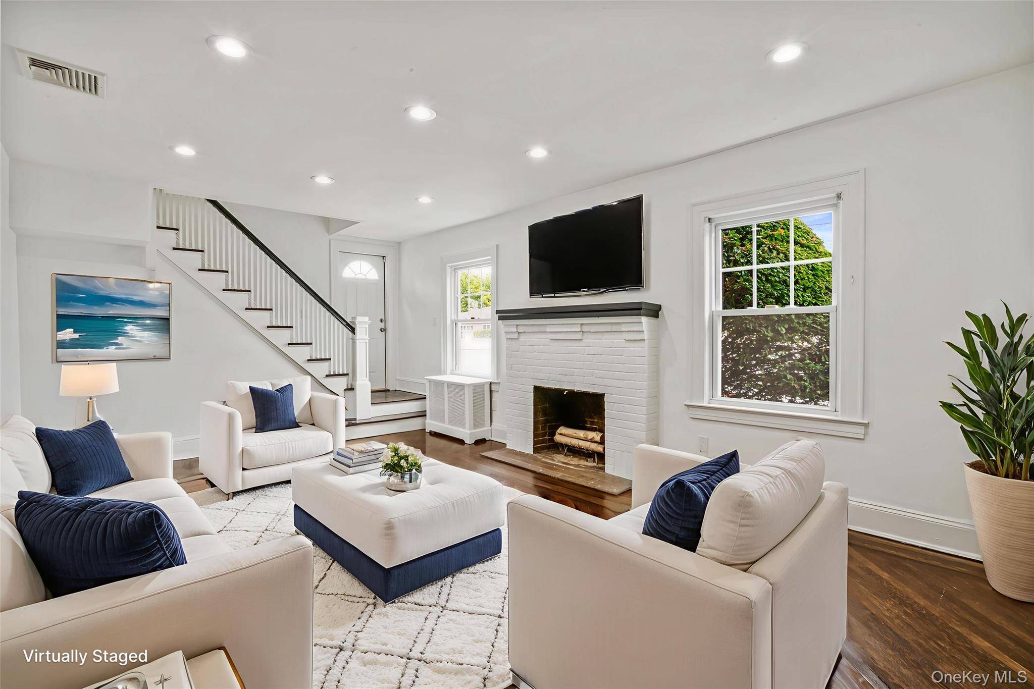 Lynbrook, NY 11563,31 Grace AVE