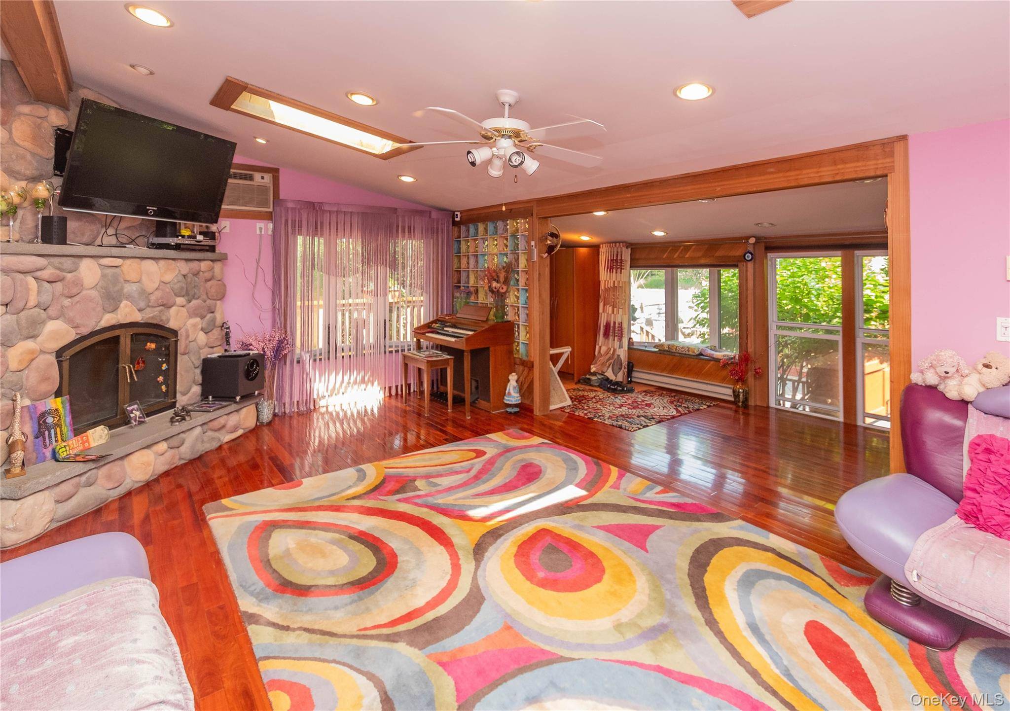 Kauneonga Lake, NY 12783,Address not disclosed