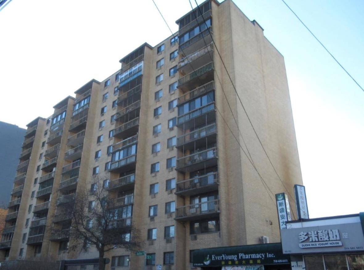 Elmhurst, NY 11373,87-08 Justice AVE