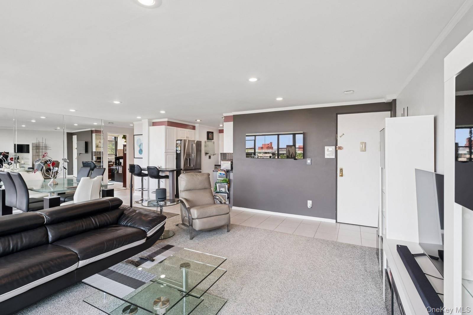 Beechhurst, NY 11357,162-40 9th AVE #8B