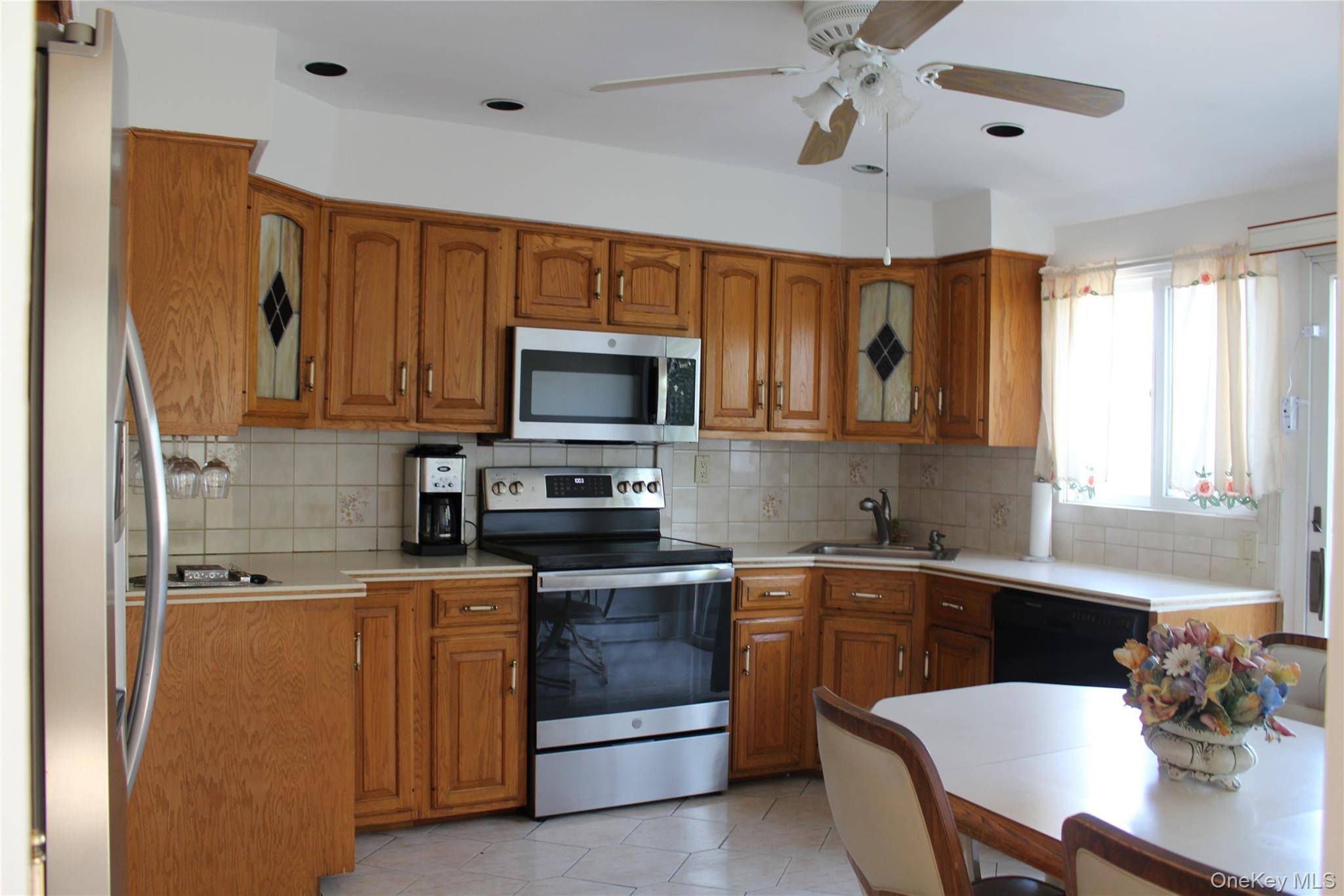 Massapequa, NY 11758,215 N Syracuse AVE