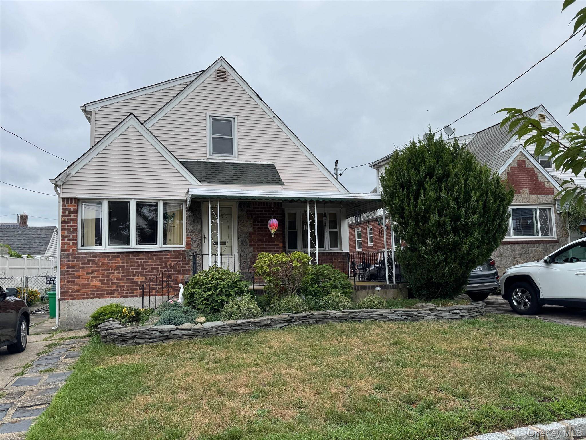 New Hyde Park, NY 11040,1403 Park AVE
