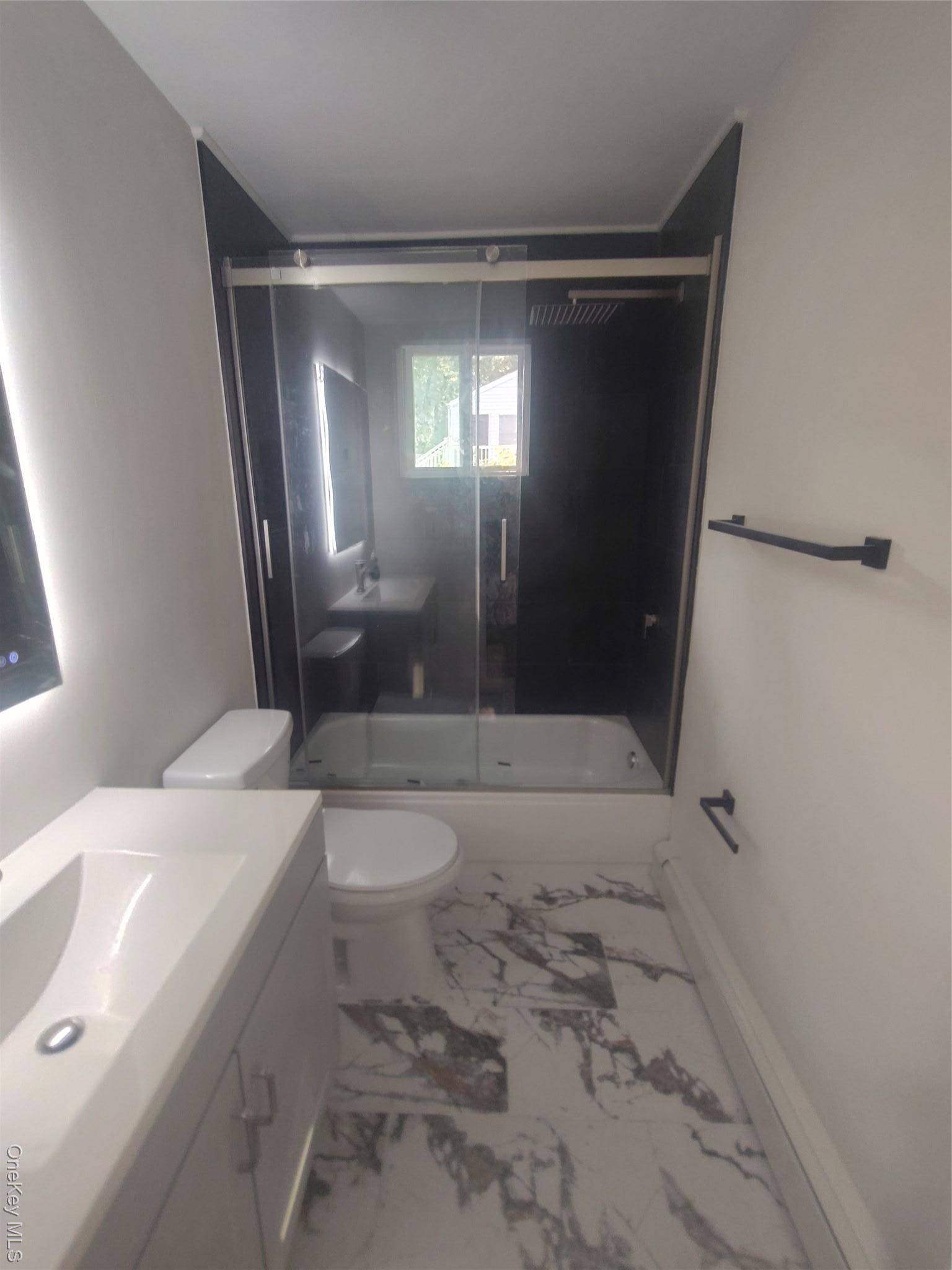 Mastic, NY 11950,54 Meadowmere AVE