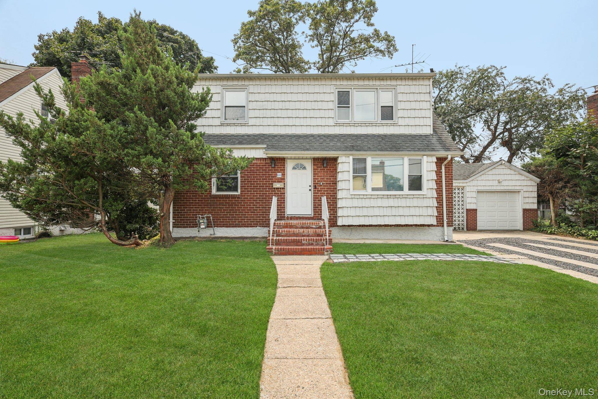 Valley Stream, NY 11580,66 Elm ST