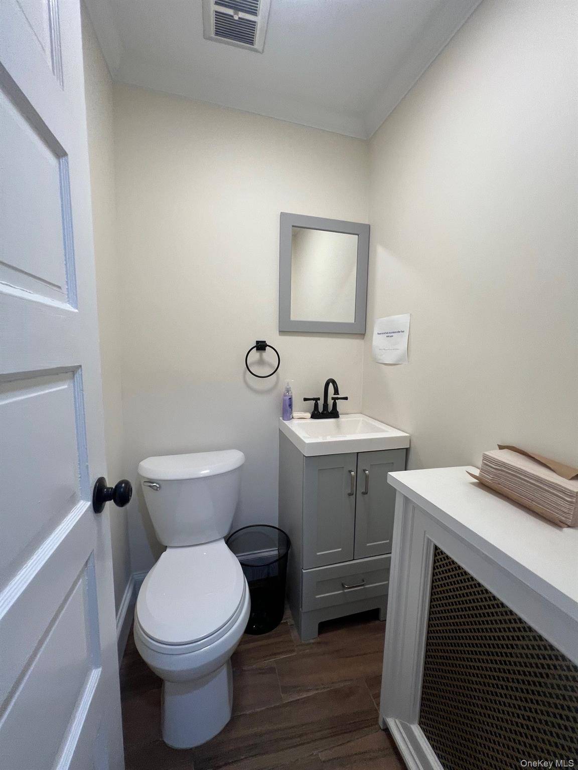 Locust Valley, NY 11560,50 Forest AVE