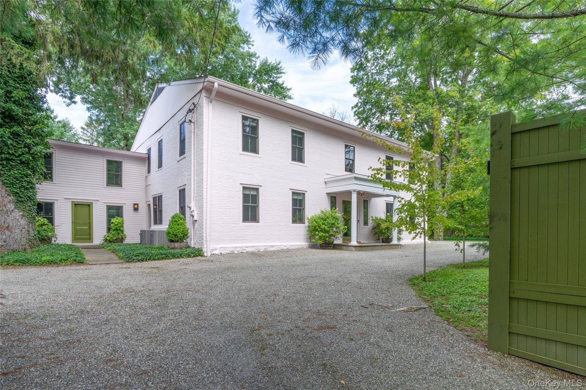 Clinton Corners, NY 12514,2461 Salt Point TPKE