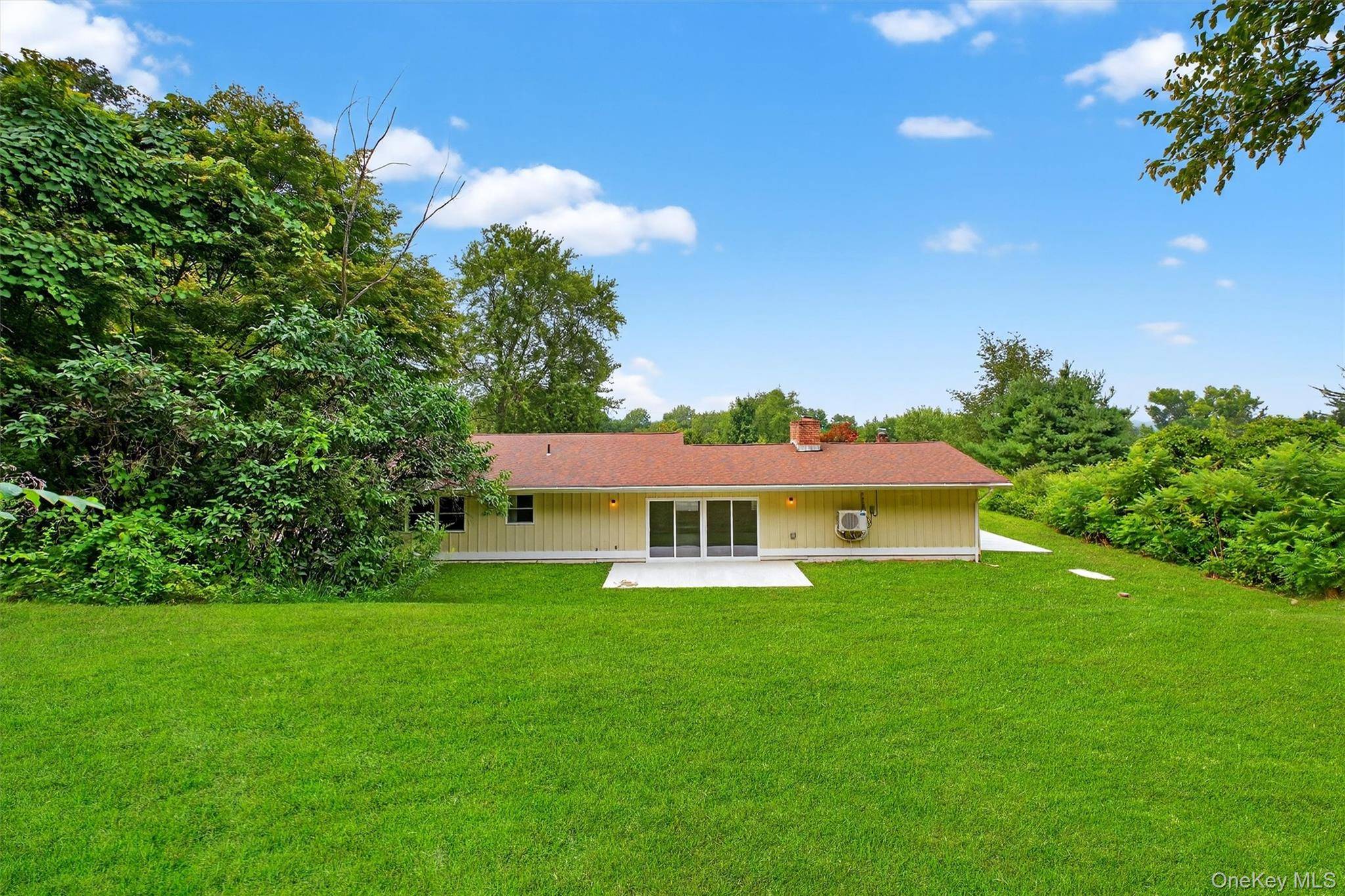 Marlboro, NY 12542,7 Penny LN