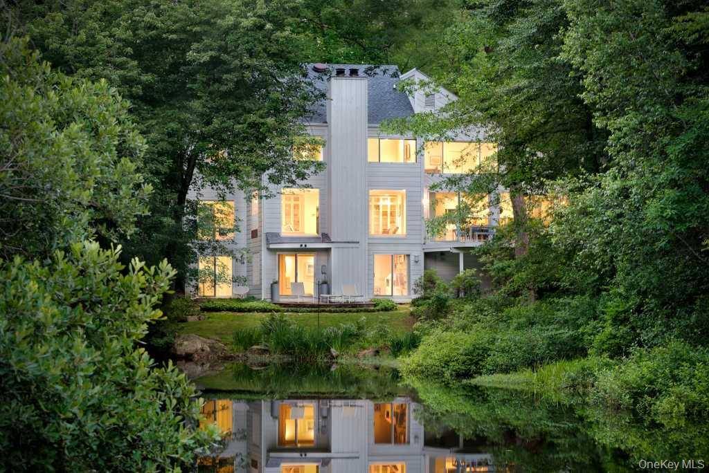 Pound Ridge, NY 10576,12 Hemlock Hill RD