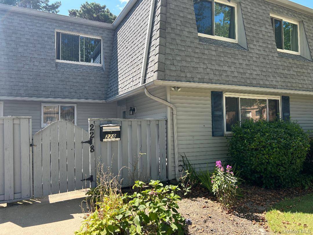 Central Islip, NY 11722,228 Feller DR