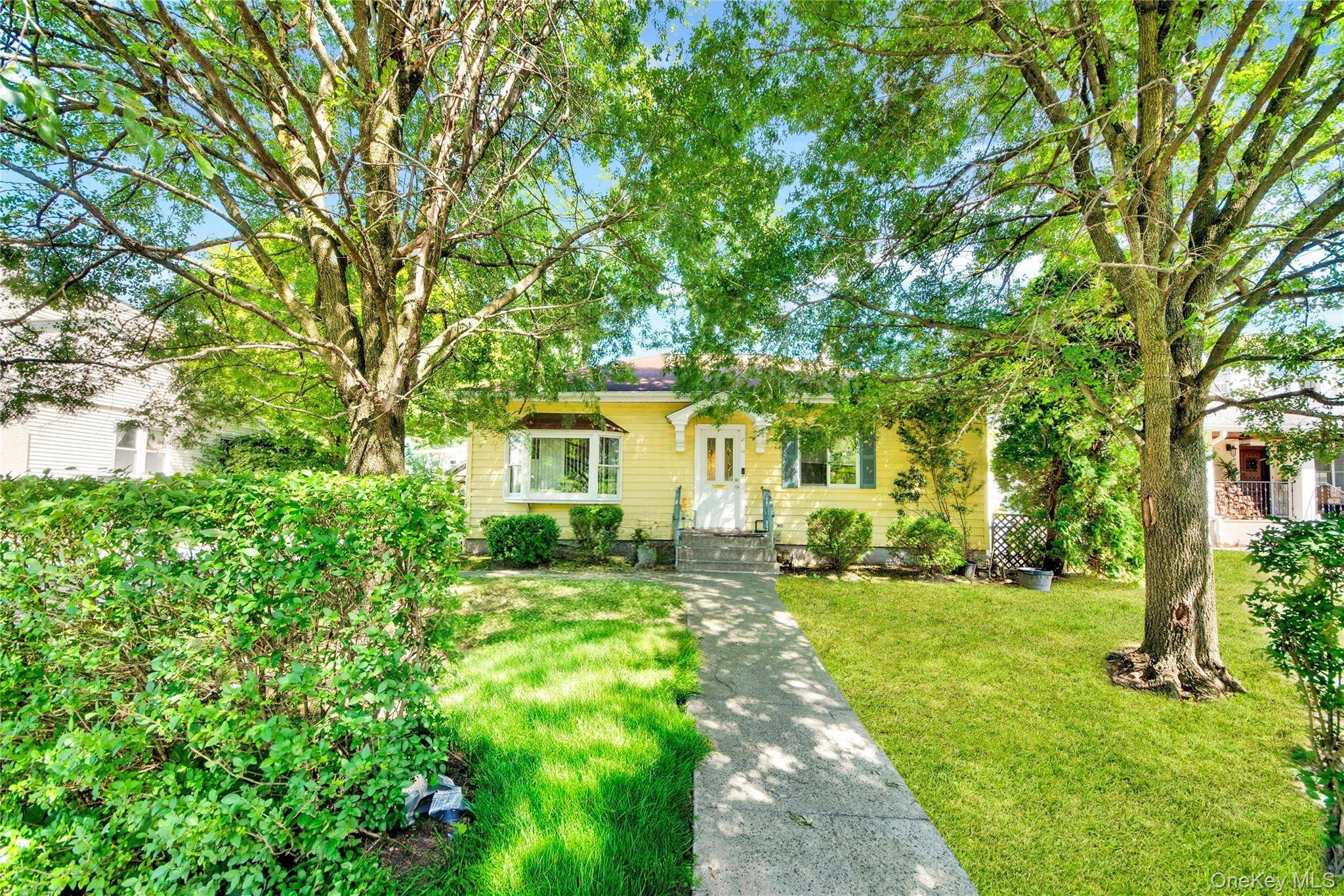 White Plains, NY 10605,24 Gedney TER