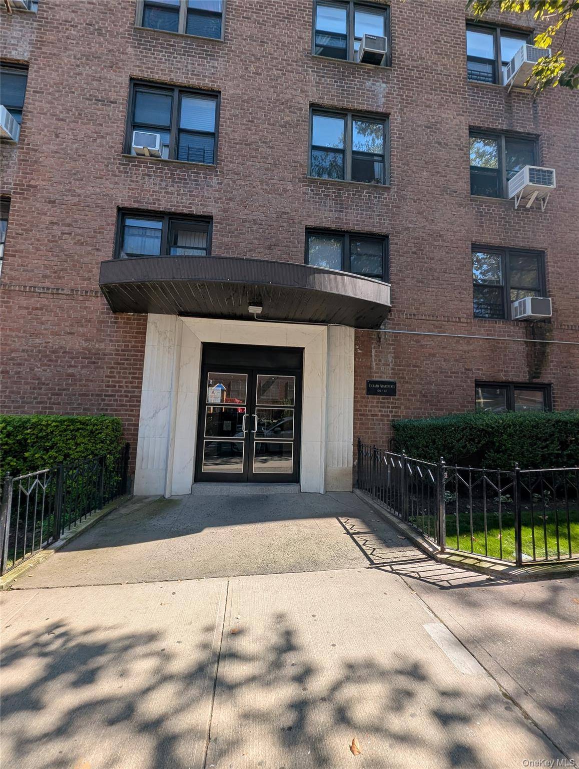 Forest Hills, NY 11375,10212 65th AVE #D17