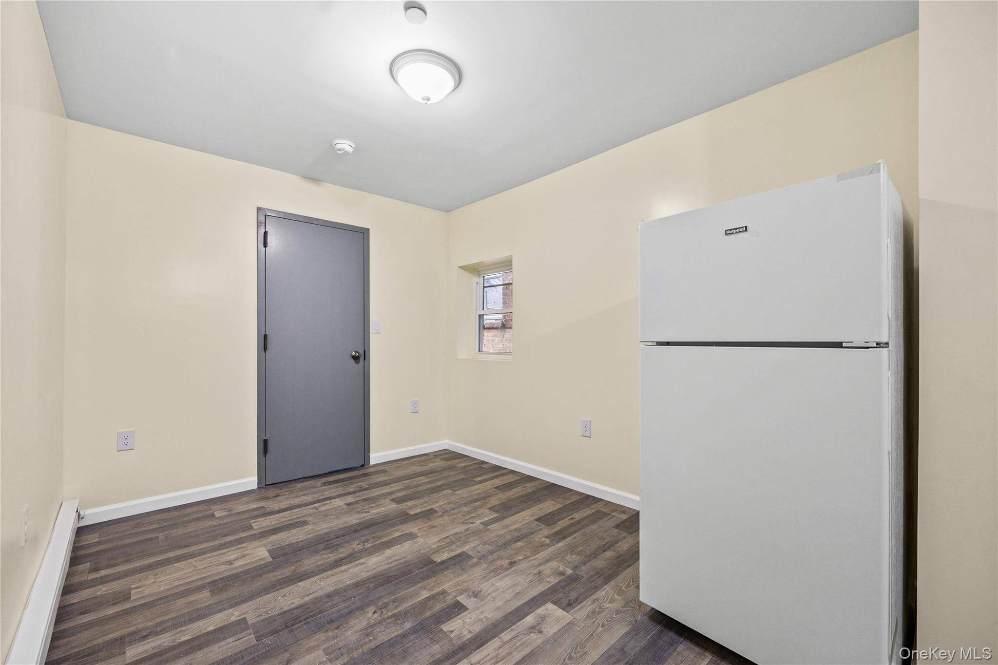 Yonkers, NY 10705,13 Van Cortlandt Park AVE