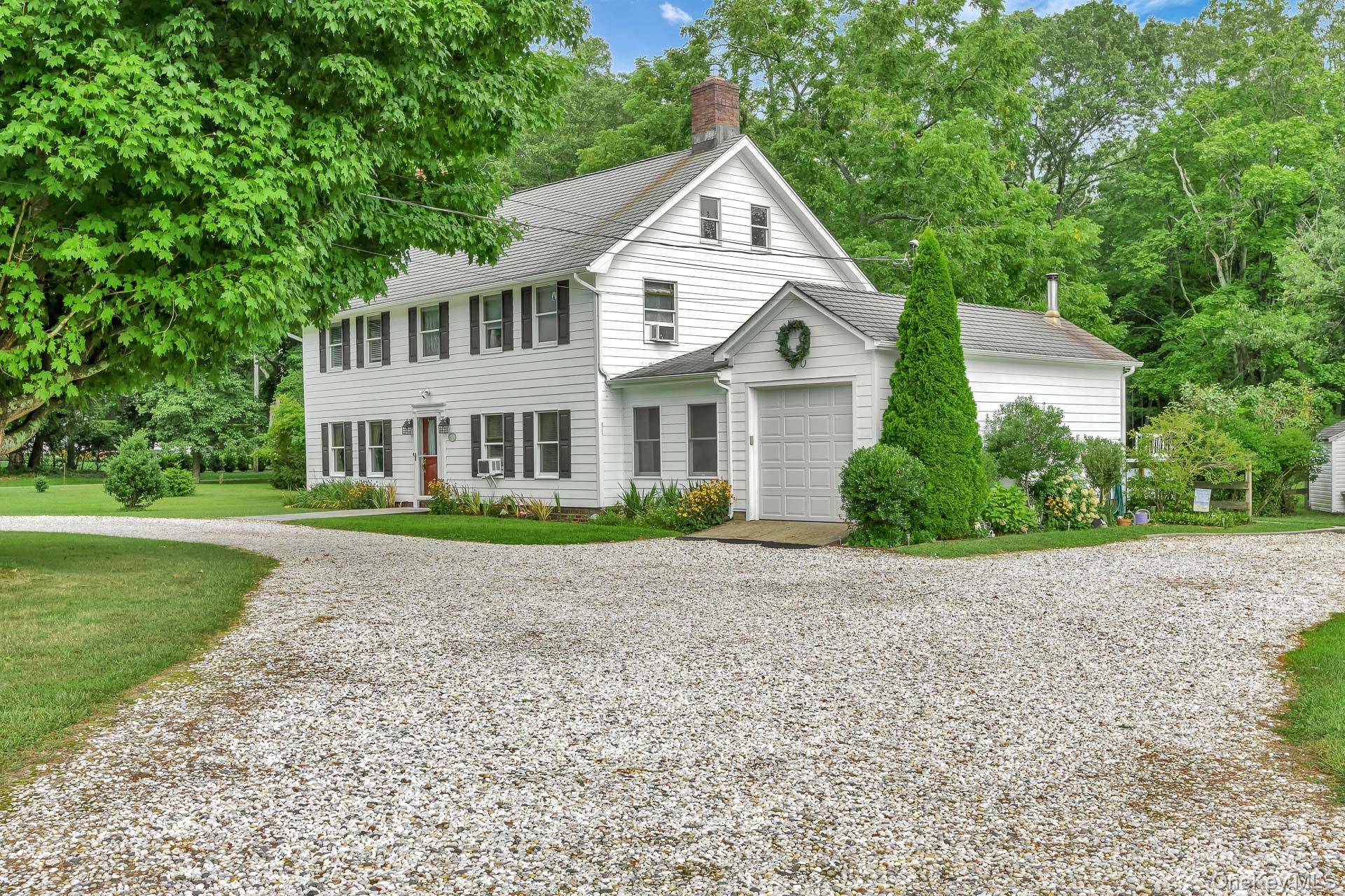 Manorville, NY 11949,127 North ST