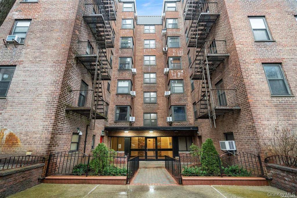 East Elmhurst, NY 11369,32-43 91 ST #A601