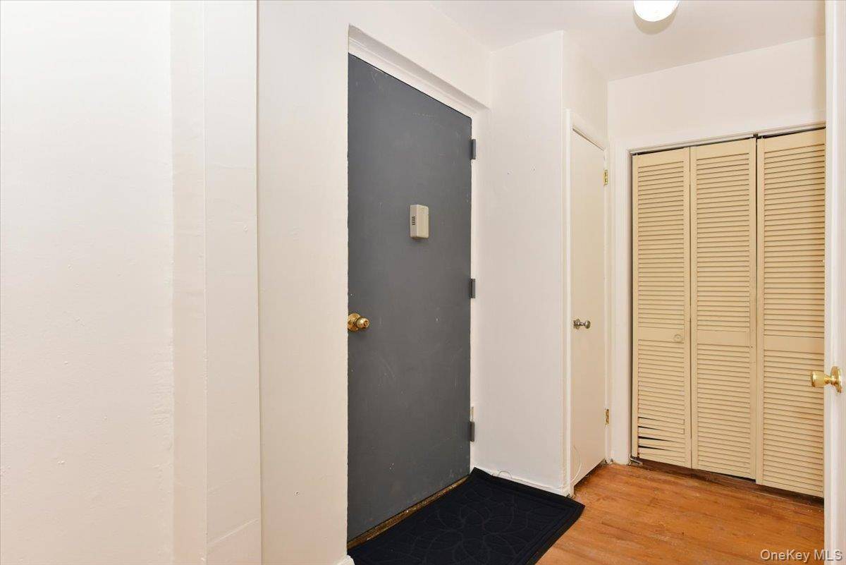 Floral Park, NY 11001,91 Tulip AVE #GC-2