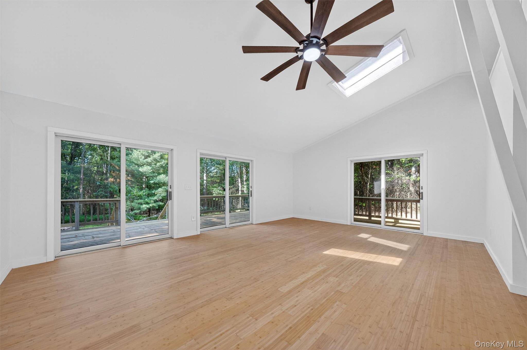 Kerhonkson, NY 12446,42 Markle RD