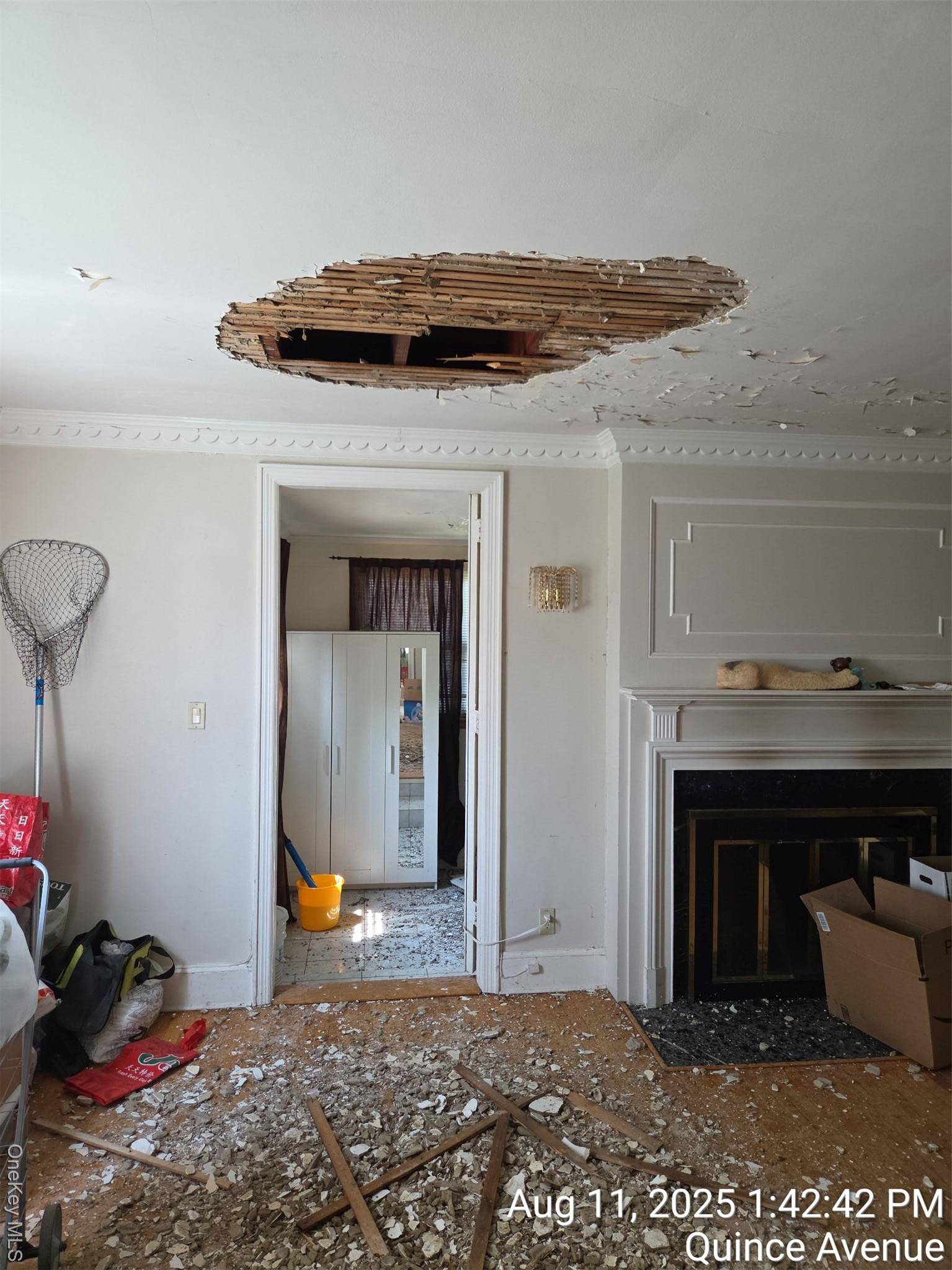 Flushing, NY 11335,52-05 Robinson St