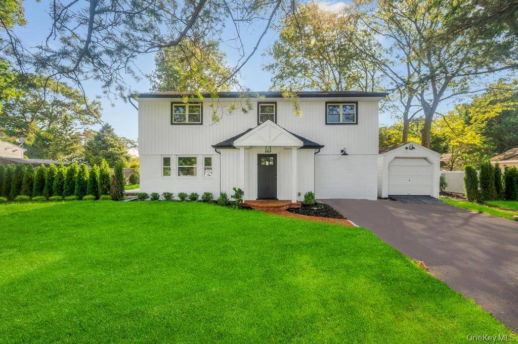 Sayville, NY 11782,105 Julbet DR