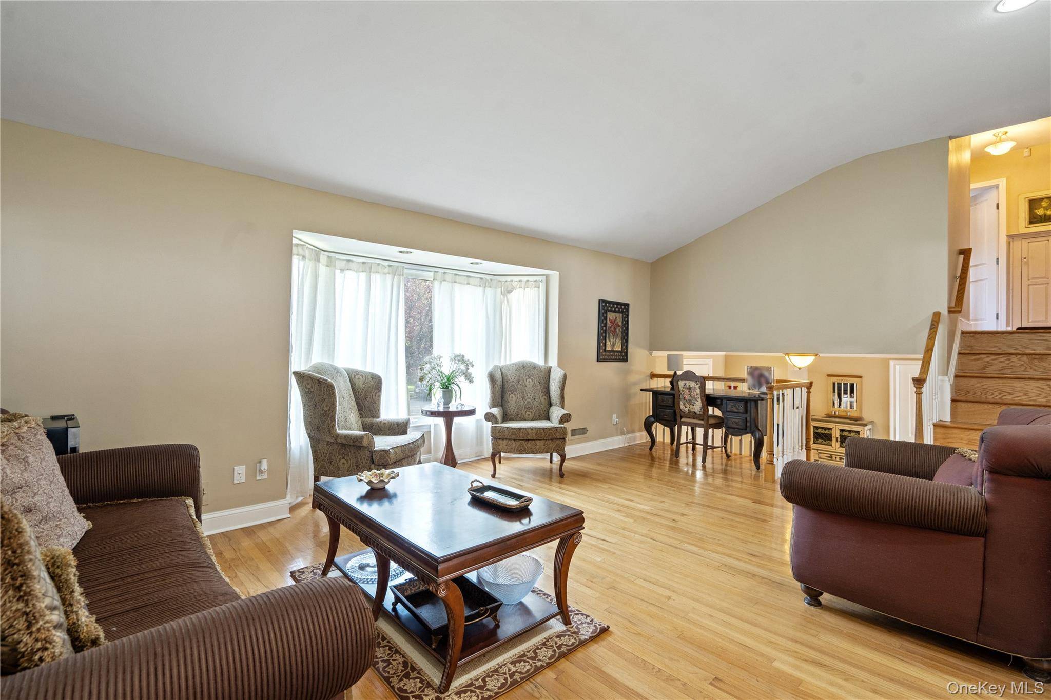 Jericho, NY 11753,46 Saratoga DR