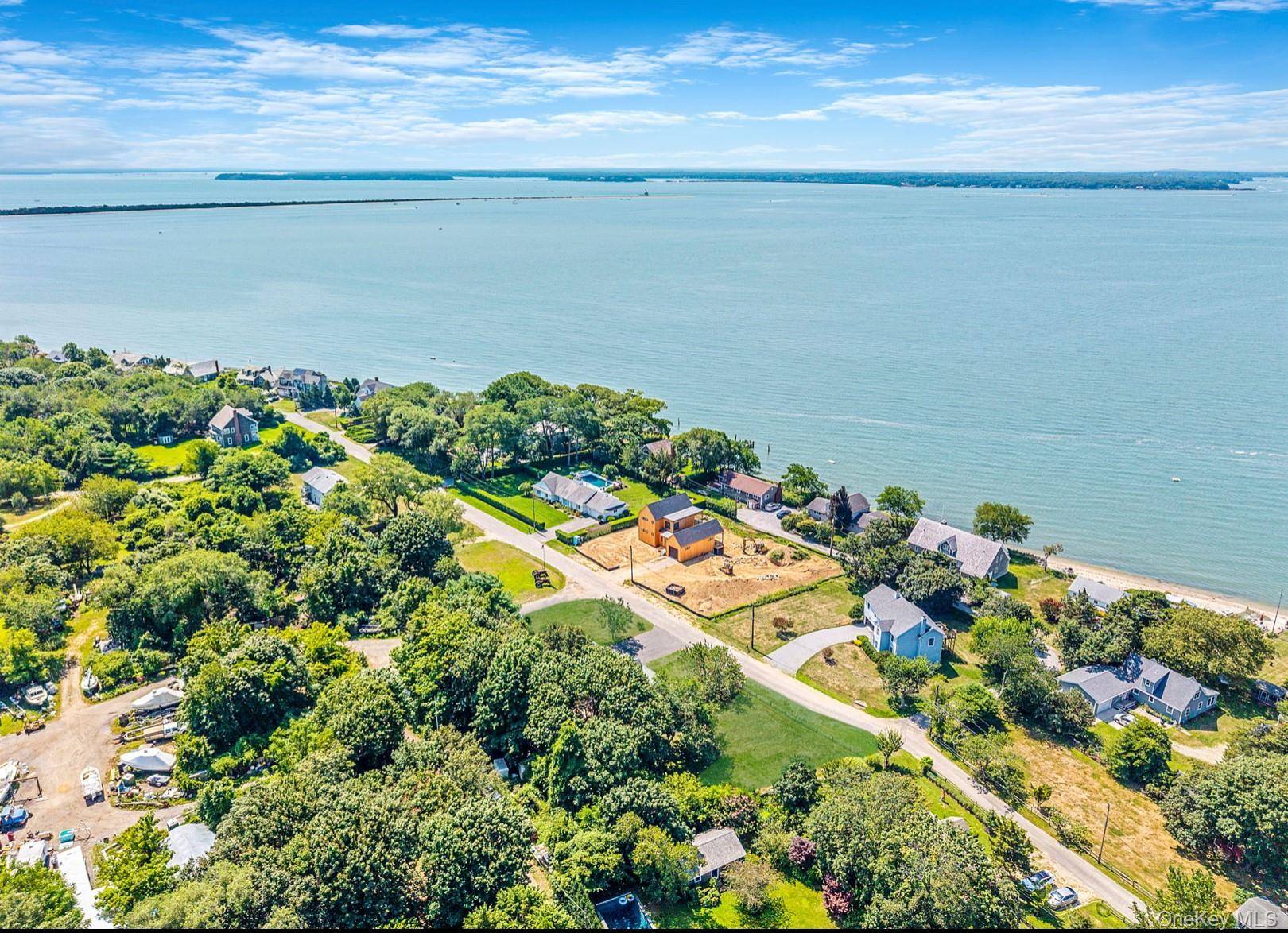 Orient, NY 11957,295 Willow Terrace LN