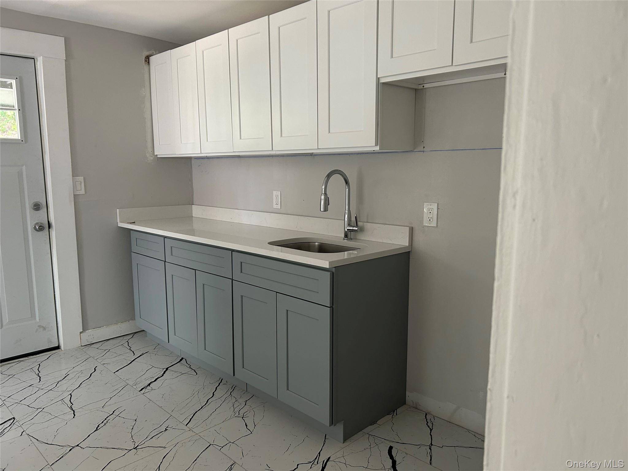 Woodbourne, NY 12788,404 State Route 52 #3