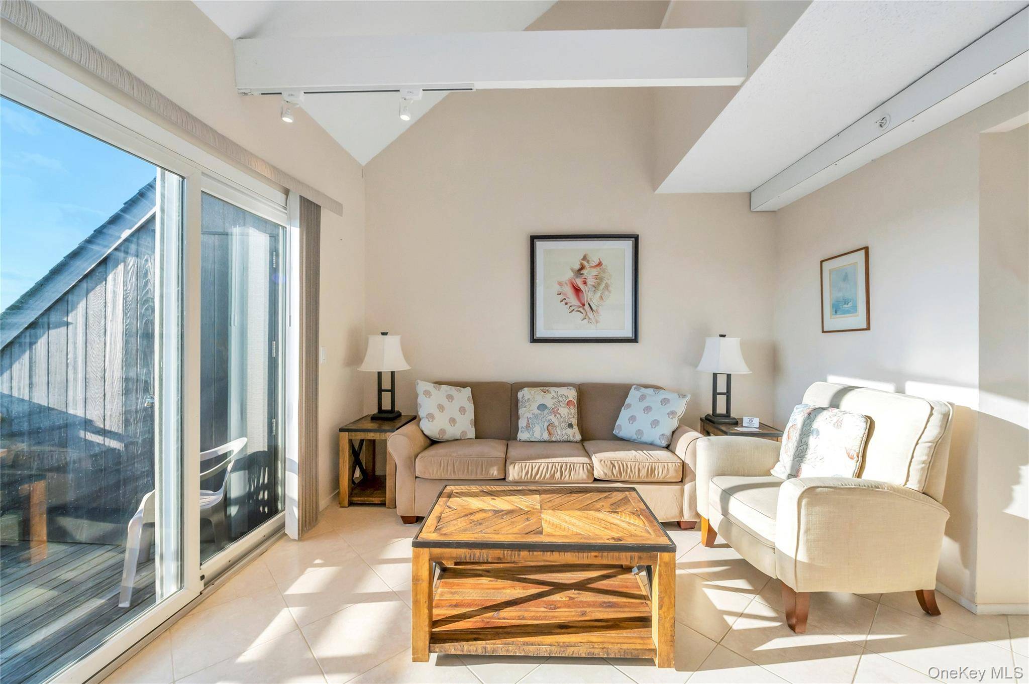 Amagansett, NY 11930,2004 Montauk HWY #1924