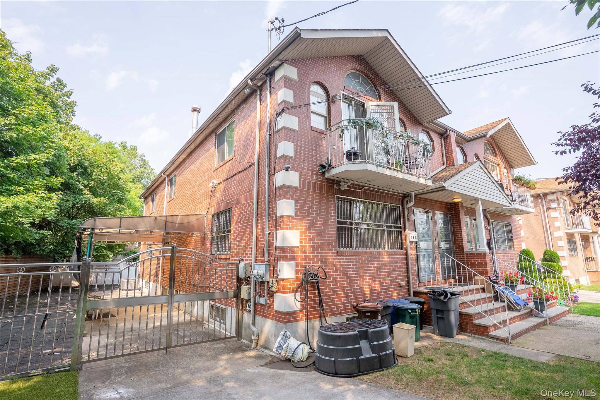 Forest Hills, NY 11375,88-03 70th DR