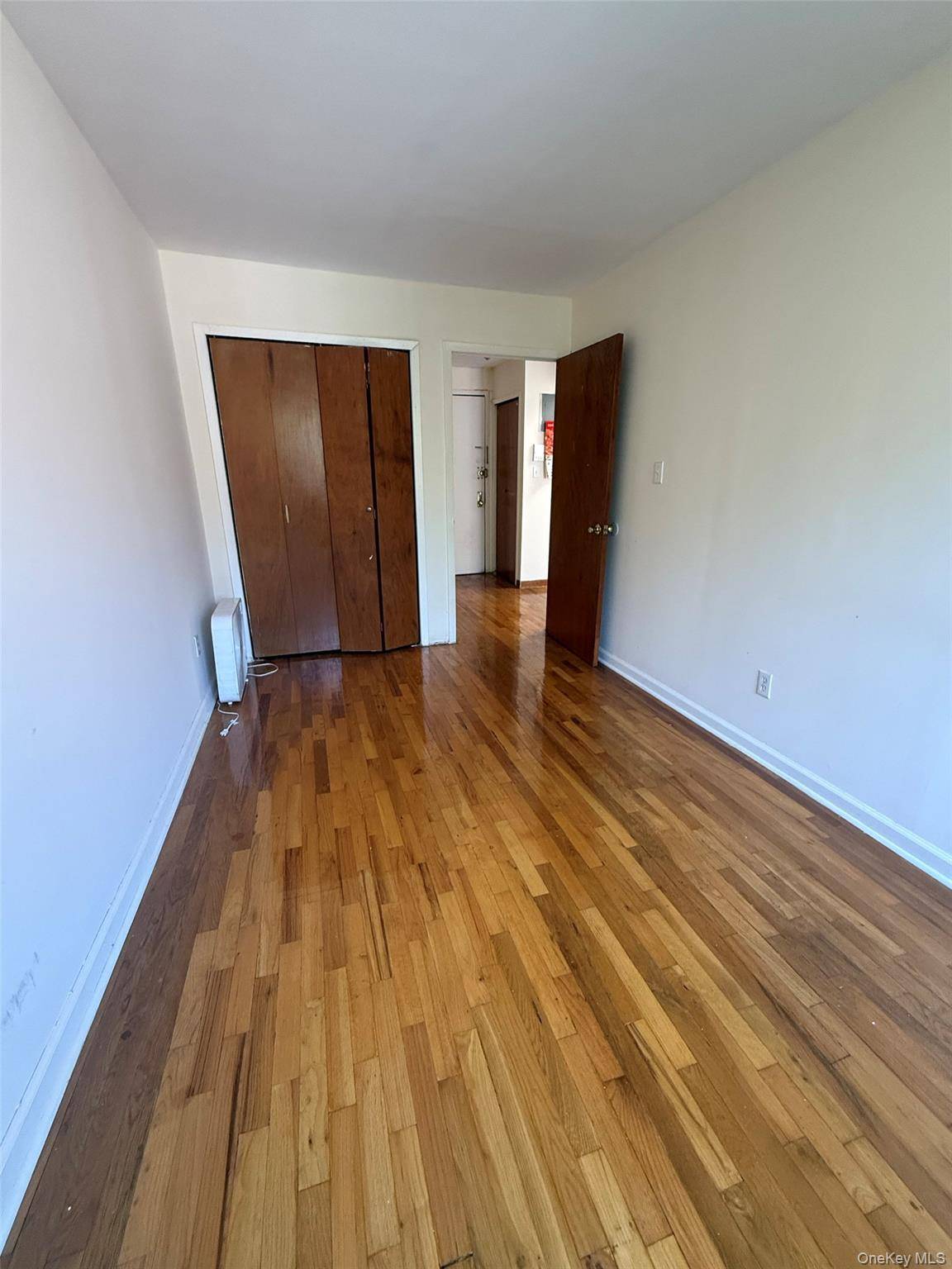 Flushing, NY 11354,140-11 33rd AVE