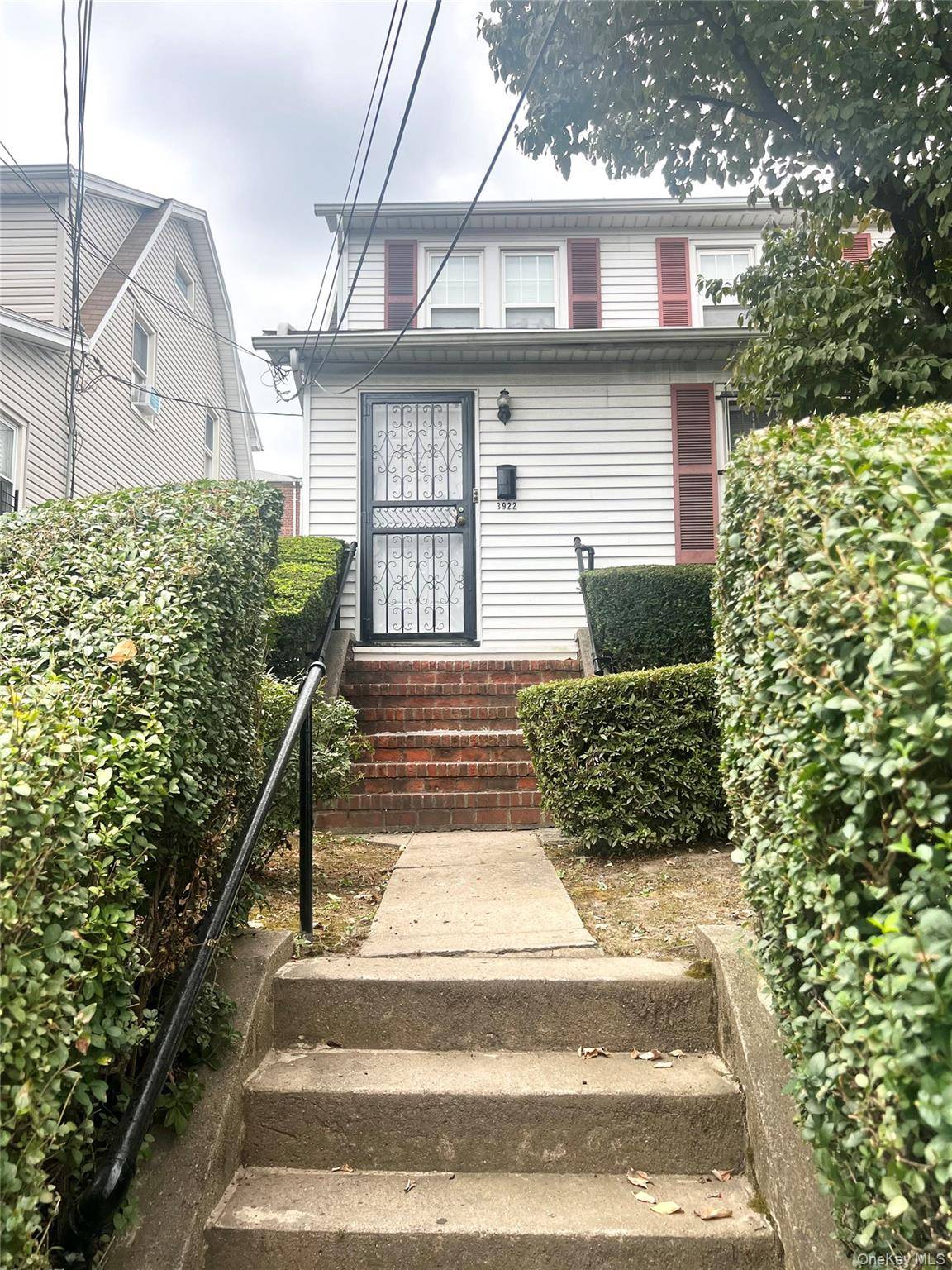 Bronx, NY 10466,3922 Dyre AVE #2