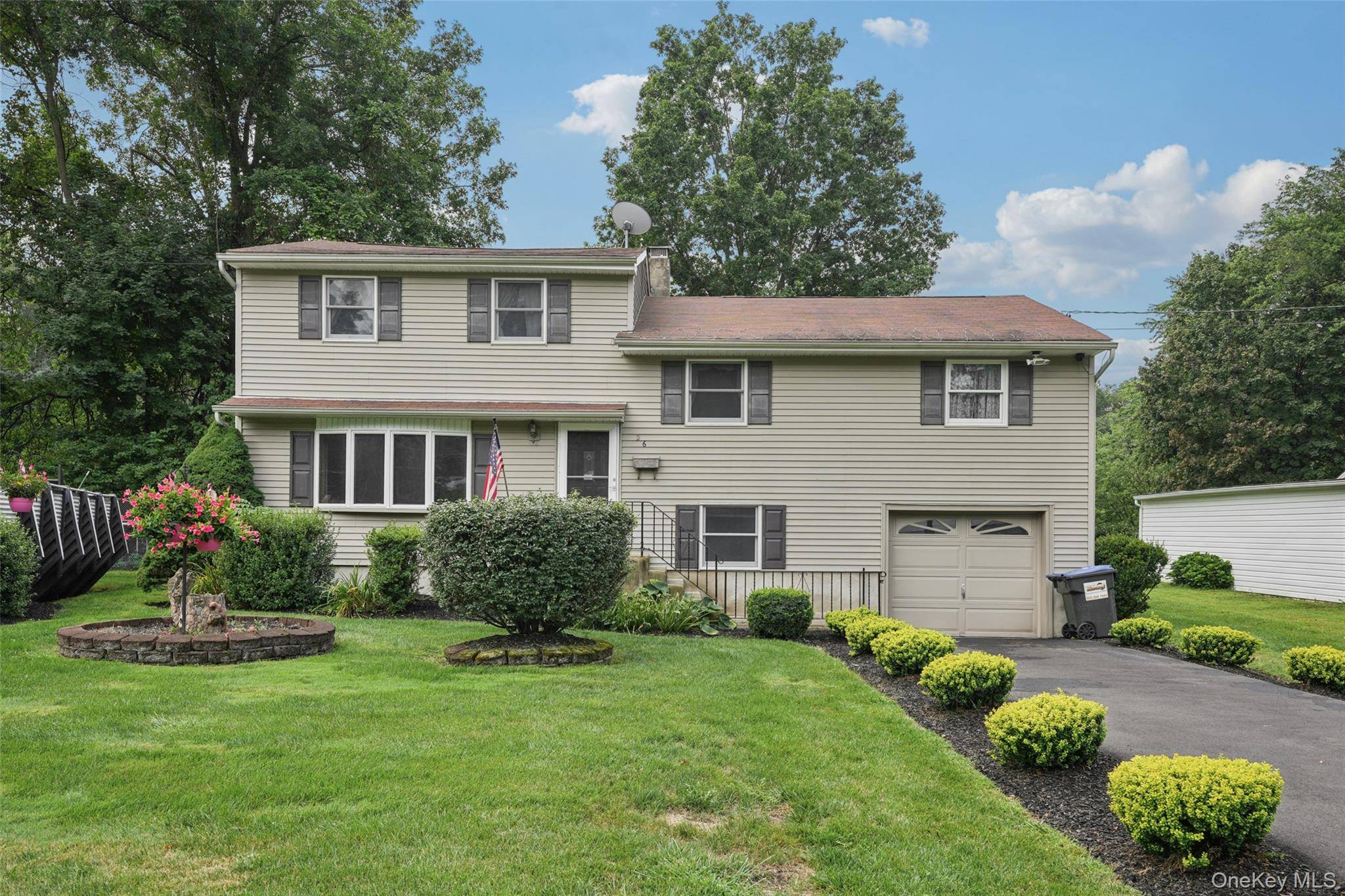 Washingtonville, NY 10992,26 Patricia LN