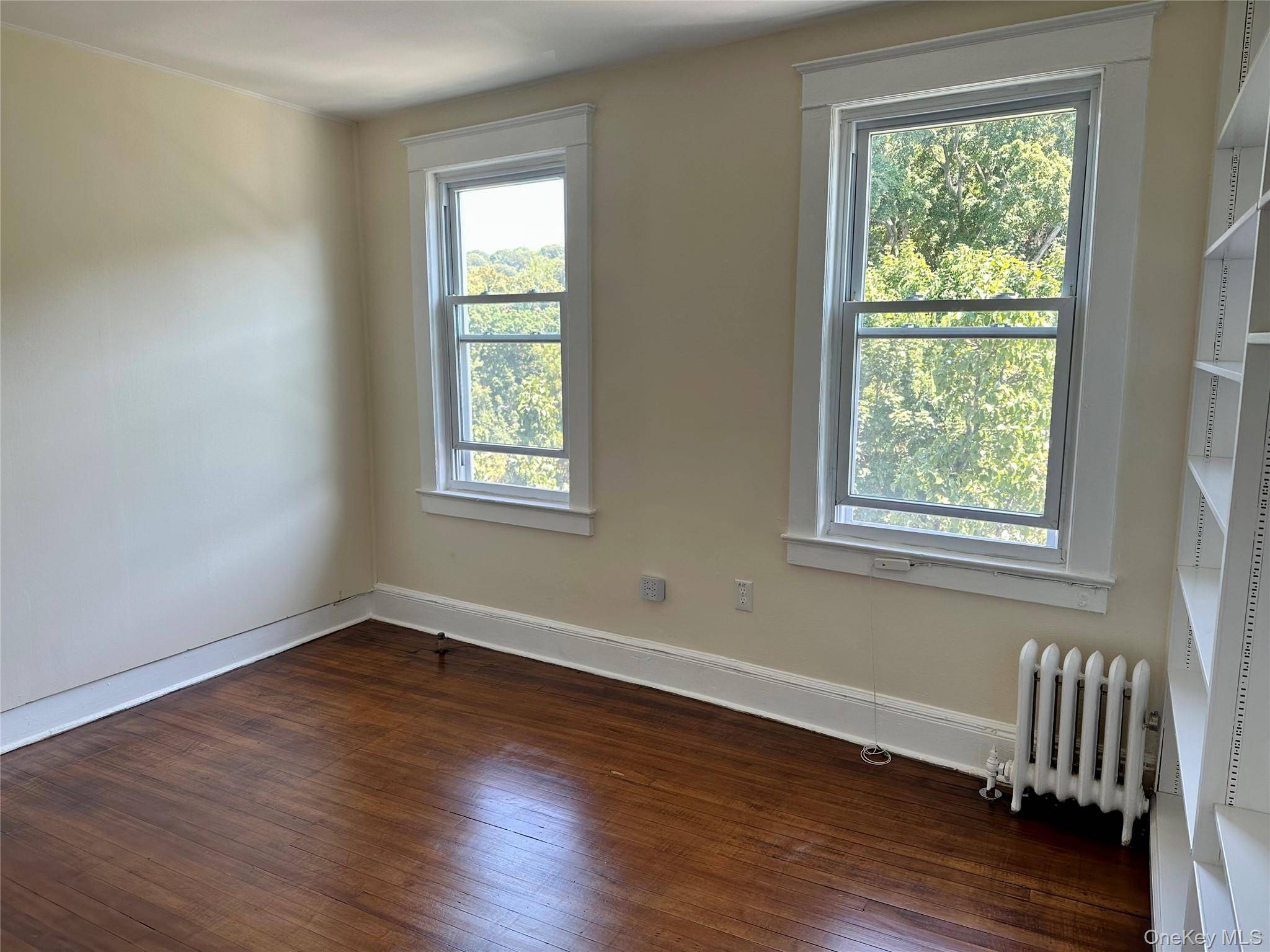 Hastings-on-hudson, NY 10706,497 Warburton AVE #3rd Floor