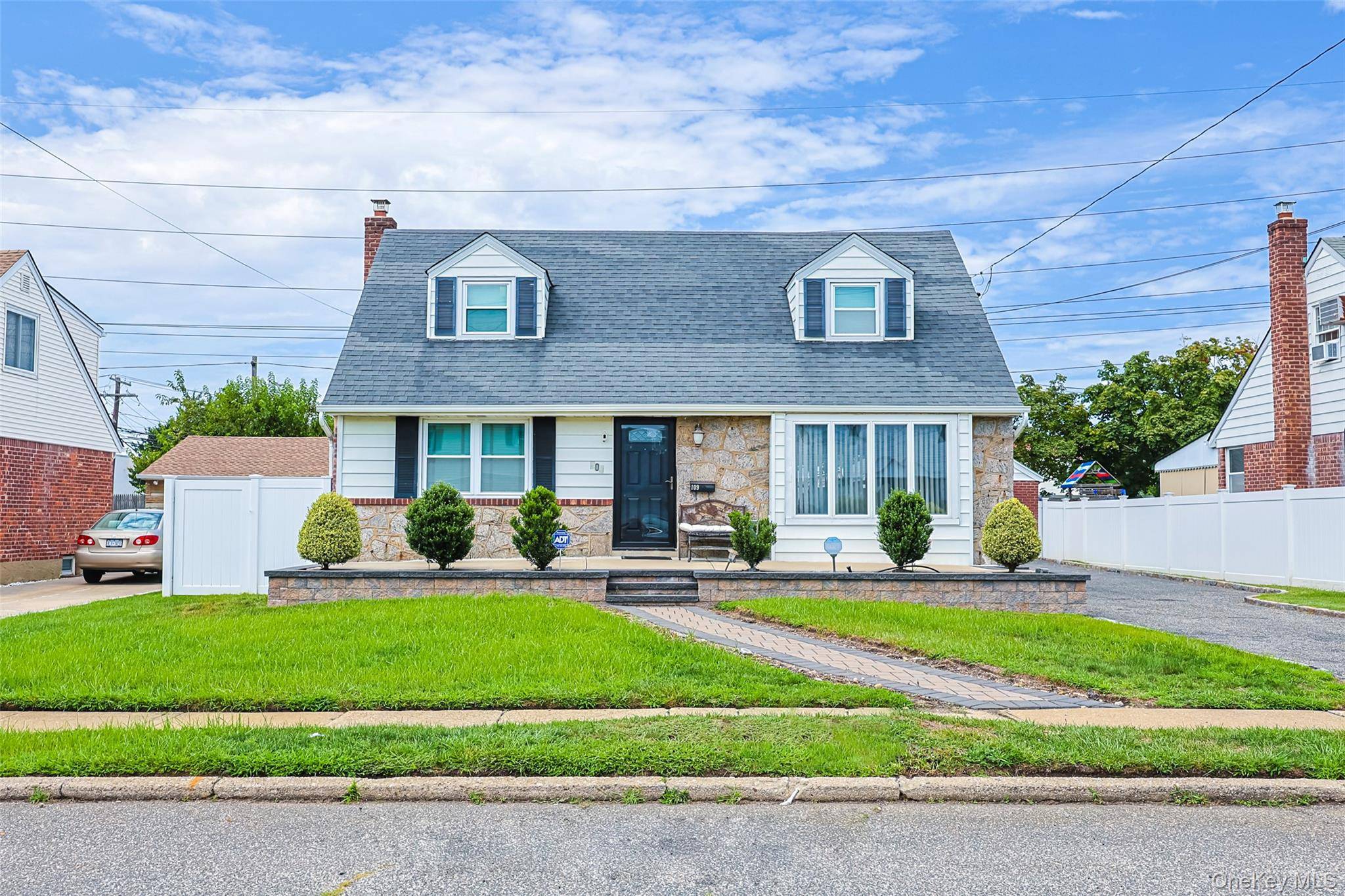 East Meadow, NY 11554,109 Aaron DR