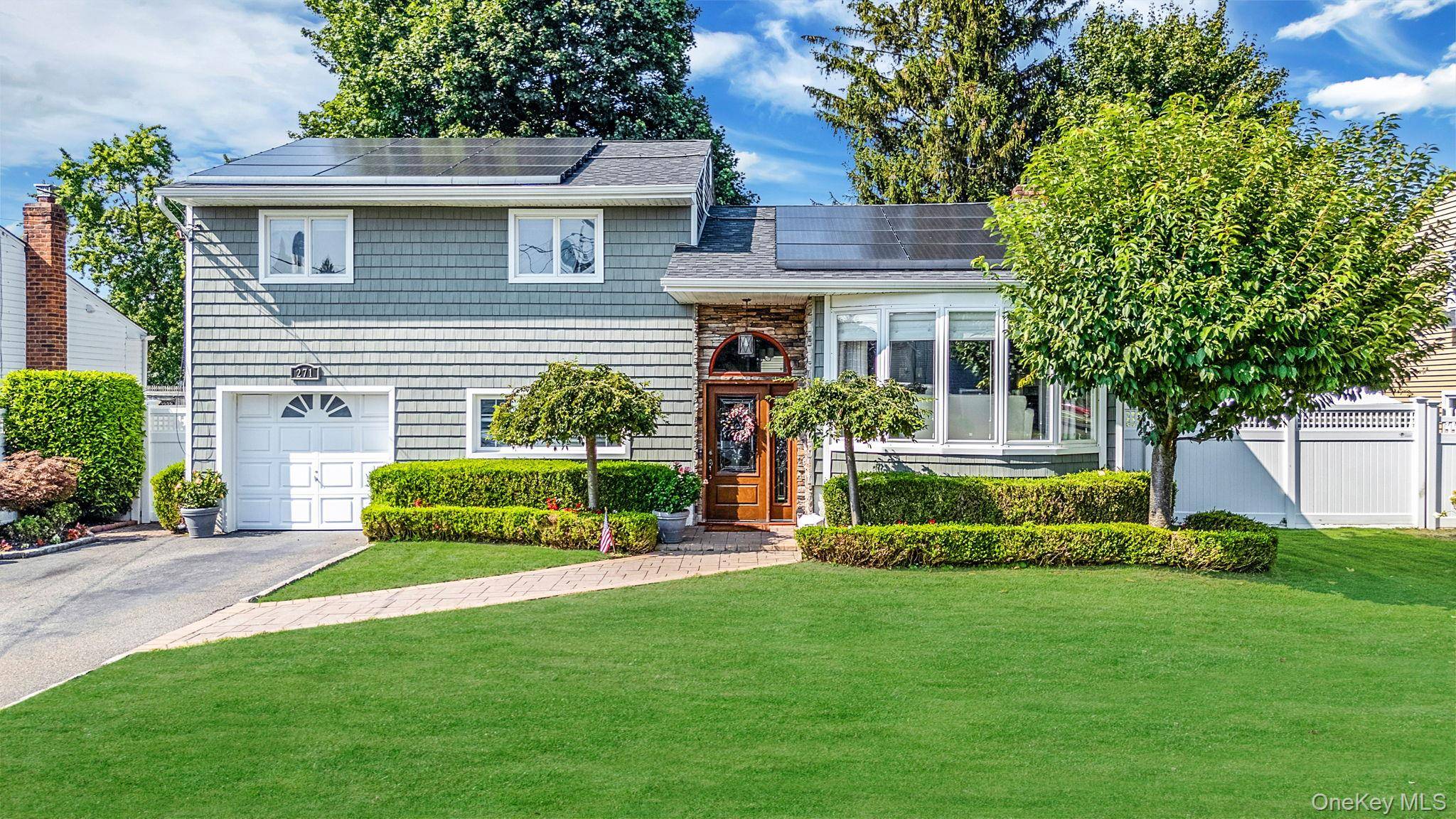 Massapequa, NY 11758,271 N. Kentucky AVE