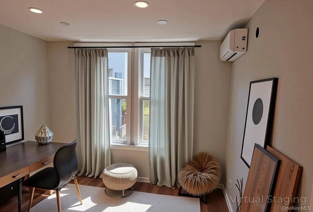 Bronx, NY 10461,1932 Pilgrim AVE