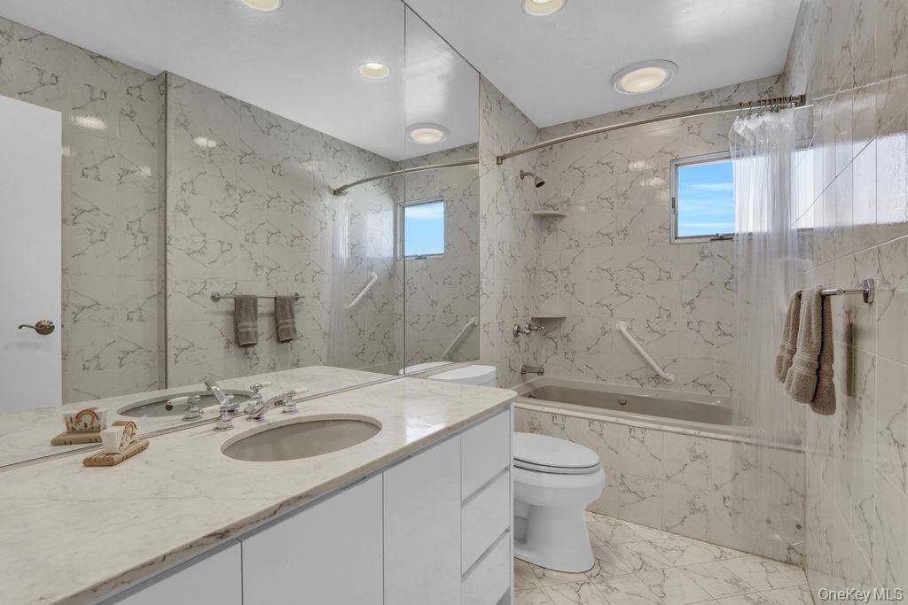 Freeport, NY 11520,497 Nassau AVE