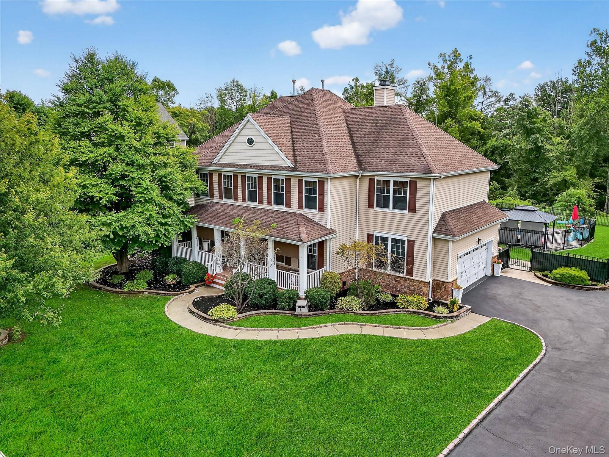 Hopewell Junction, NY 12533,234 Buttonwood WAY