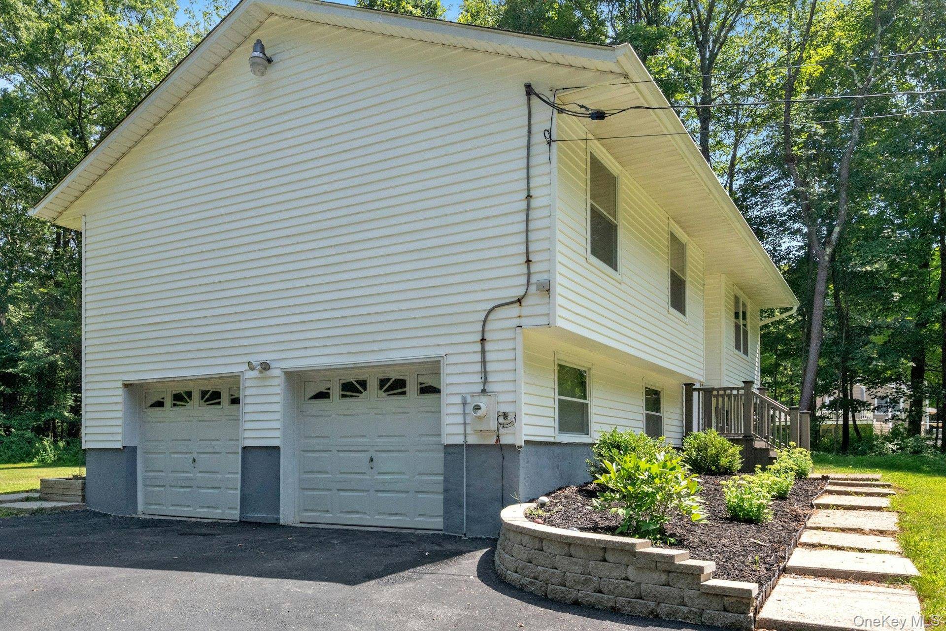 Mahopac, NY 10541,334 Wood ST