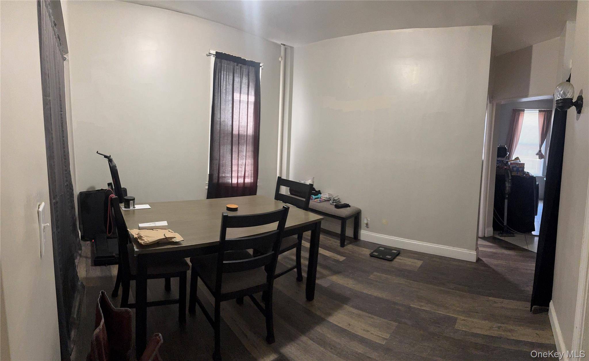 Glendale, NY 11385,7520 64th PL