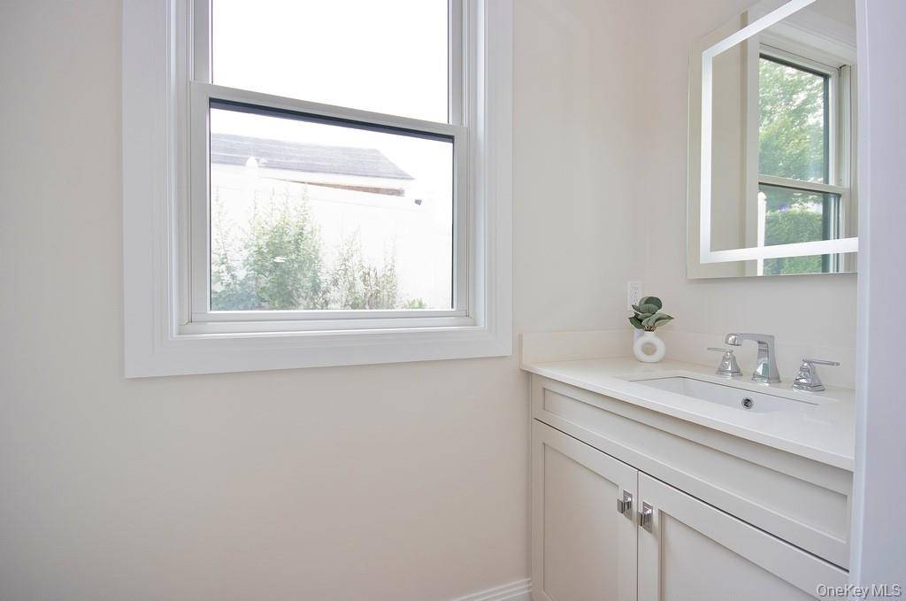 Sleepy Hollow, NY 10591,34 Andrews LN