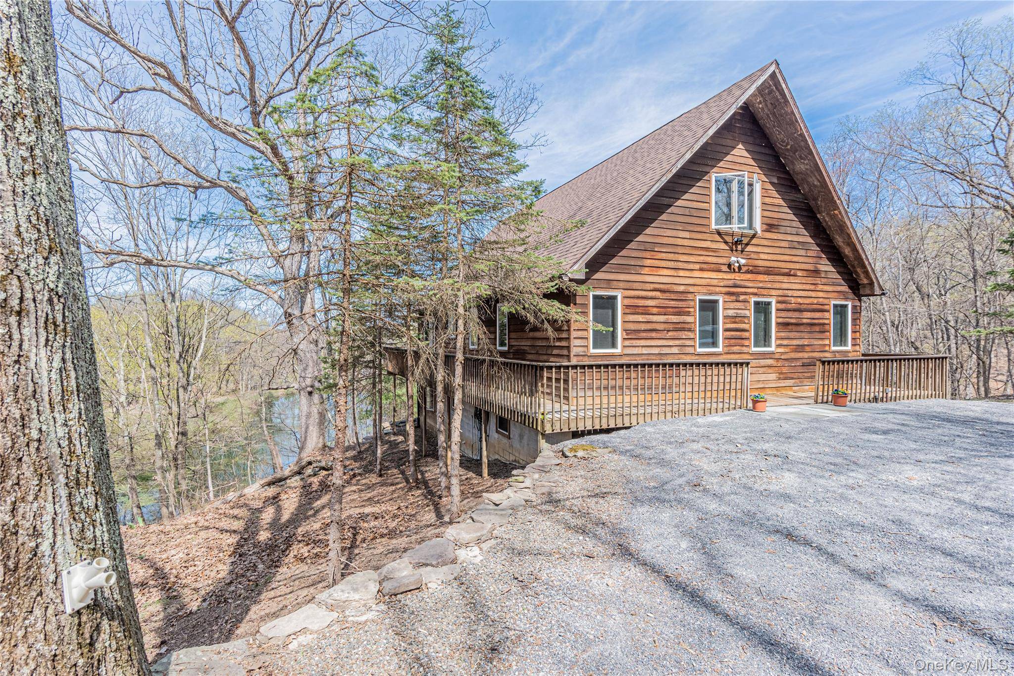 Red Hook, NY 12571,461 Route 199